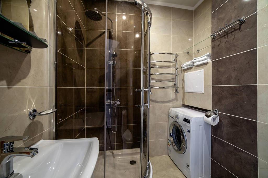 Romantic Apartments - Центр Львова , З Видом На Місто Dış mekan fotoğraf