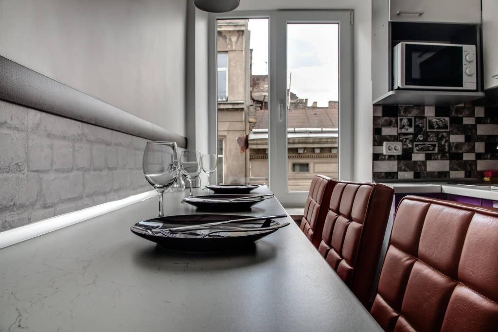 Romantic Apartments - Центр Львова , З Видом На Місто Dış mekan fotoğraf